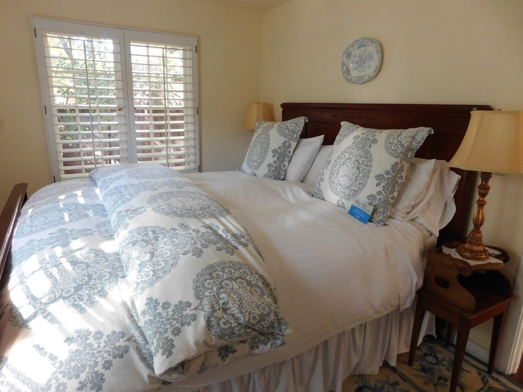 Lincoln Green Inn Carmel-by-the-Sea Экстерьер фото