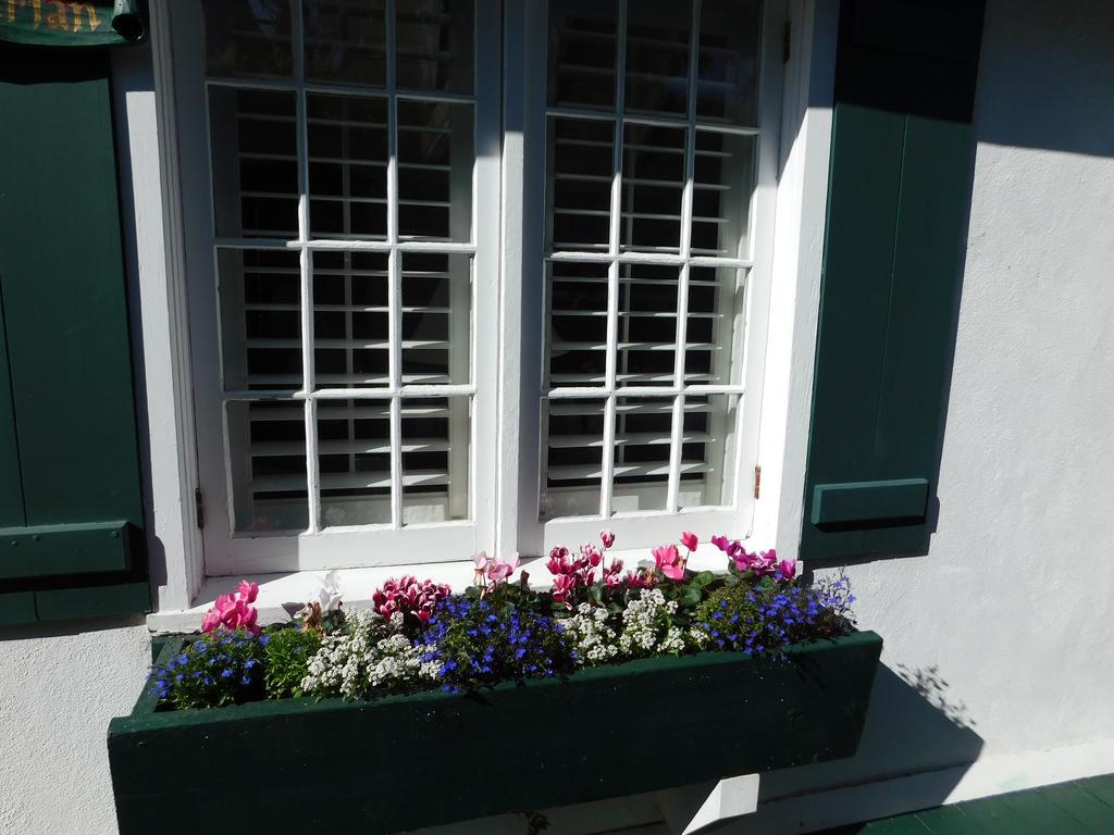 Lincoln Green Inn Carmel-by-the-Sea Экстерьер фото